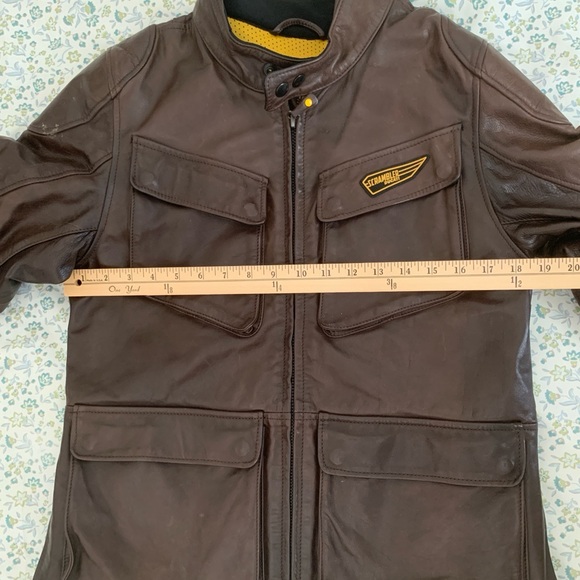 Ducati Scrambler "Quattrotasche" Leather Jacket by Roland Sands - Picture 12 of 16